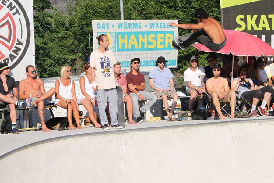 huge frontside skate air